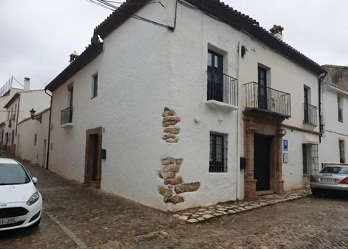 El Palacete De Manuela Holiday home *